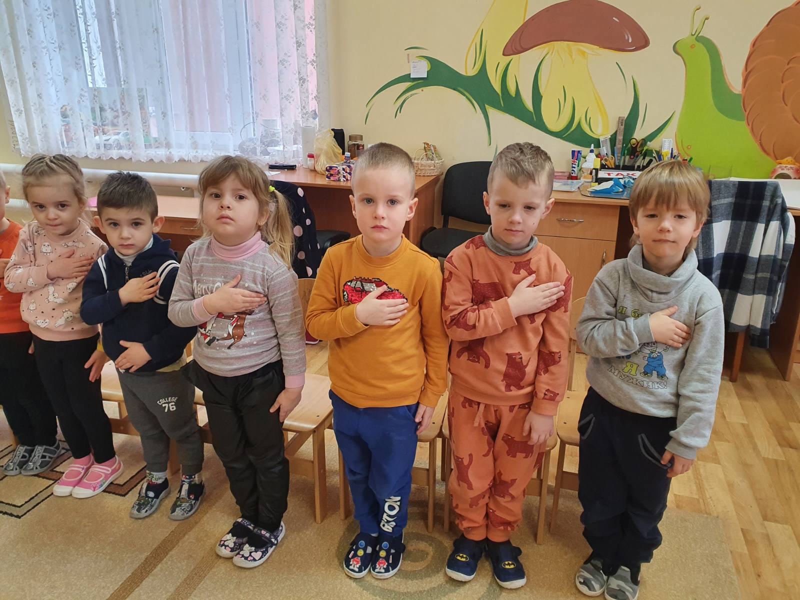 україна