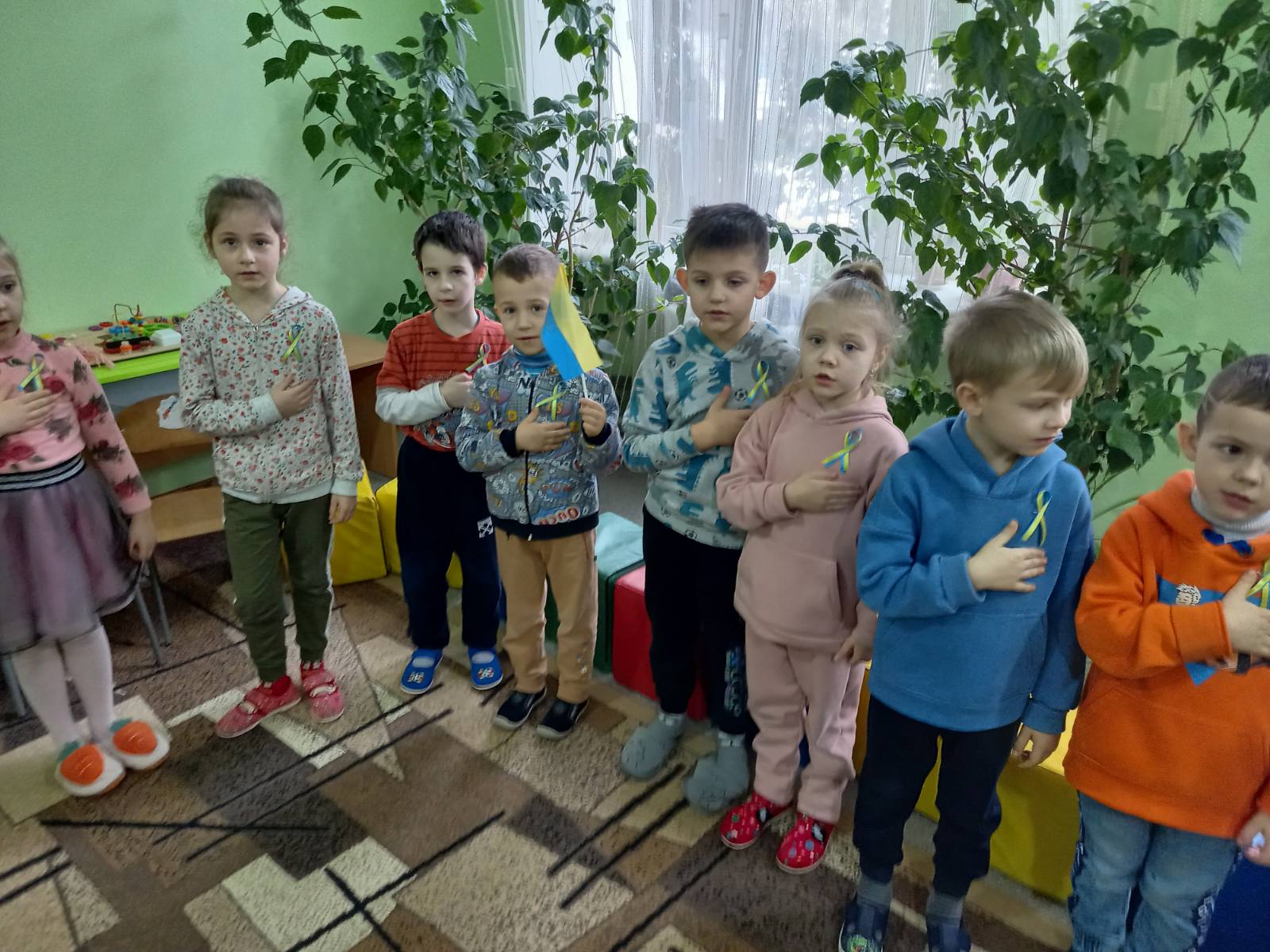 україна