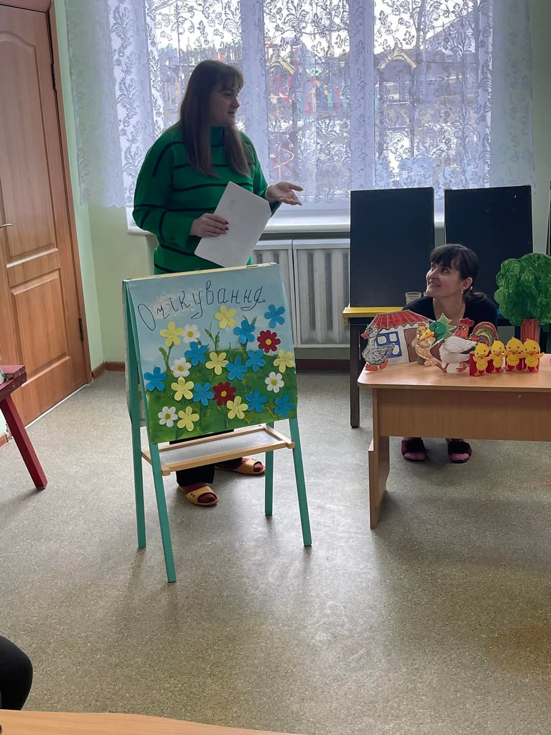 Експериментування з різними матеріалами 