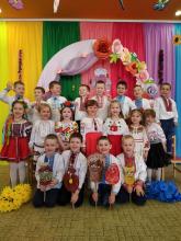 КЗГЗДО № 10 «Веселка» Бучанської міської ради щиро вітає з наступаючим Великим святом Великодня! 